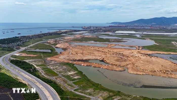 Không gian phát triển Khu kinh tế Vũng Áng tiếp tục được mở rộng, đáp ứng nhu cầu triển khai các dự án chiến lược trong giai đoạn mới. (Ảnh: Hữu Quyết/TTXVN)