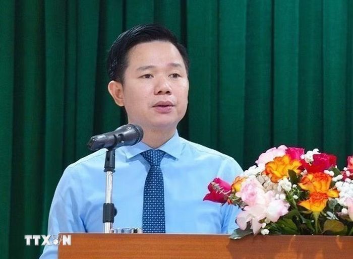 Ông Đoàn Xuân Hiếu, Ủy viên Ban chấp hành Đảng bộ thành phố Đà Nẵng, Bí thư Đảng ủy phường Tam Kỳ nhận định: Chỉ thị bổ sung 2 khái niệm rất đáng chú ý là “thực hành” và “phương pháp,” chuyển mạnh từ nhận thức sang hành động, từ cam kết sang kết quả cụ thể. (Ảnh: Quốc Dũng/TTXVN)