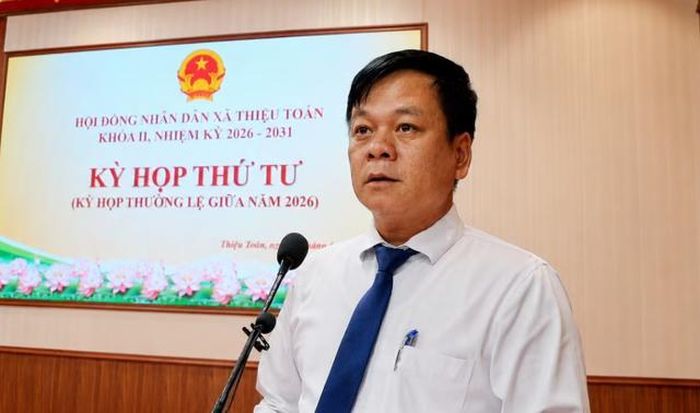 Ông Trịnh Đức Hùng khi còn đương chức Chủ tịch UBND xã Thiệu Toán. (Ảnh: https://thieutoan.thanhhoa.gov.vn).
