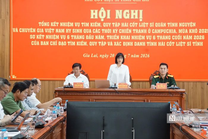 Quang cảnh cuộc họp