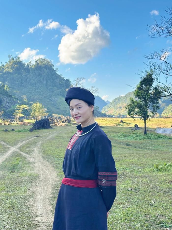 Lan Phương luôn cố gắng tạo cho hai con một môi trường sống bình yên, tránh xa những áp lực từ người lớn. Ảnh: FBNV.