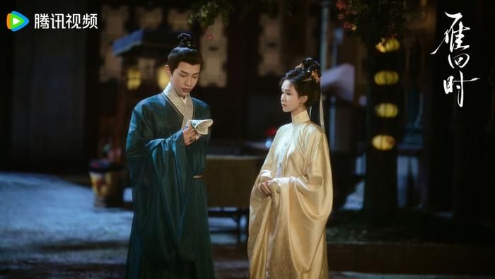 Nhạn Hồi Thời do Trần Đô Linh và Tân Vân Lai đóng chính. Ảnh: Weibo 