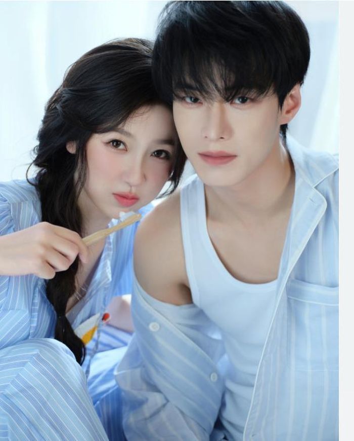 Lấy đề tài thanh xuân xen lẫn chữa lành, Song Quỹ kể về hai con người từng lạc mất nhau rồi gặp lại khi trưởng thành. Hành trình chữa lành những tổn thương cũ giúp cả hai tìm thấy hạnh phúc đích thực, khép lại bằng một kết thúc viên mãn.