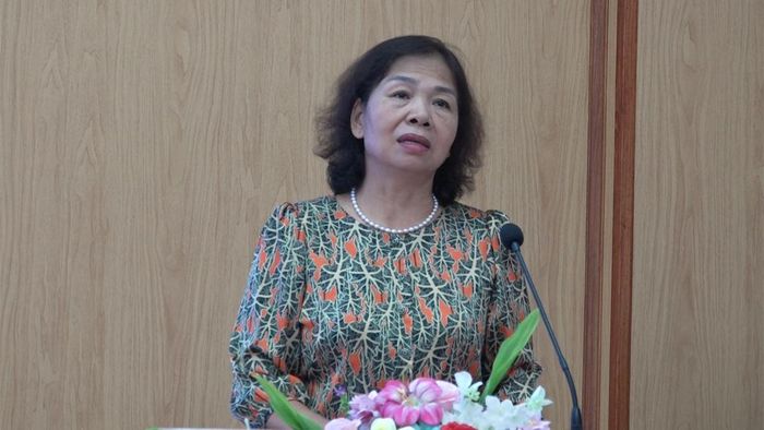Chủ tịch Hội Bảo trợ tư pháp cho người nghèo TP Hà Nội Hồ Xuân Hương tại buổi tuyên truyền
