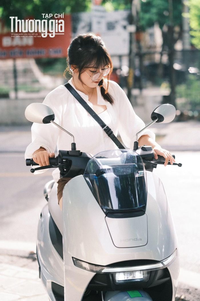 Theo công bố của Honda, trong điều kiện tiêu chuẩn thì hệ thống phanh tái sinh năng lượng trên Honda UC3 có thể thu hồi khoảng năng lượng từ quá trình giảm tốc của xe tương đương khoảng 3% pin