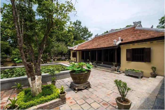 Cấu trúc "nhà trong vườn" tạo nên khoảng đệm giữa kiến trúc và thiên nhiên. Nguồn: UNESCO - Complex of Húe Monuments