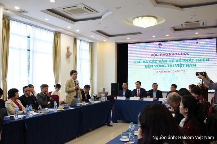 Các đại biểu tham gia thảo luận, trao đổi tại Hội thảo.
