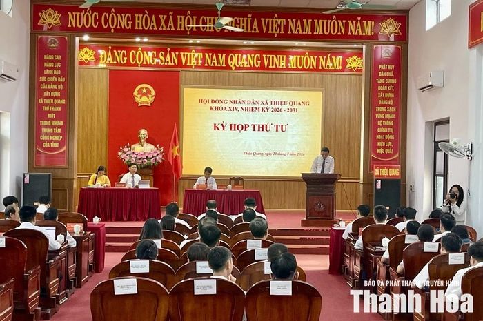 Quang cảnh kỳ họp.