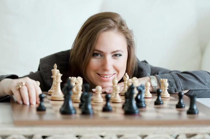 Bà Judit Polgar, sinh năm 1976 tại Budapest, là một đại kiện tướng cờ vua người Hungary và là nhà vô địch Olympic cờ vua năm lần. Ảnh: Reddit.