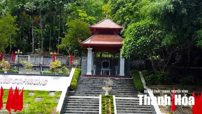 Nơi đây, hang Co Phương trầm mặc, cất giữ trong lòng khúc tráng ca bất tử của những dân công hỏa tuyến năm xưa...