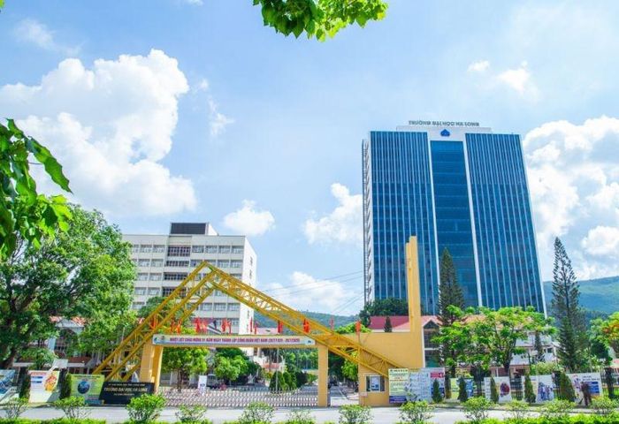 Trường Đại học Hạ Long