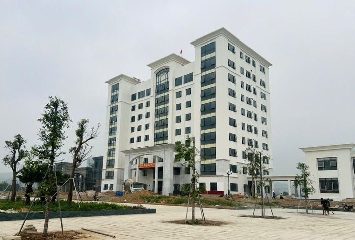 Trường Đại học Hoa Lư
