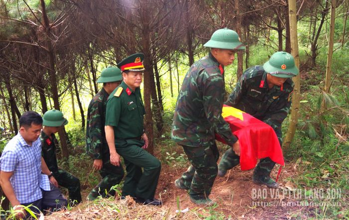 Cơ quan thường trực Ban Chỉ đạo tìm kiếm, quy tập và xác định danh tính hài cốt liệt sĩ tỉnh di chuyển phần hài cốt liệt sĩ về nghĩa trang Lộc Bình, tỉnh Lạng Sơn