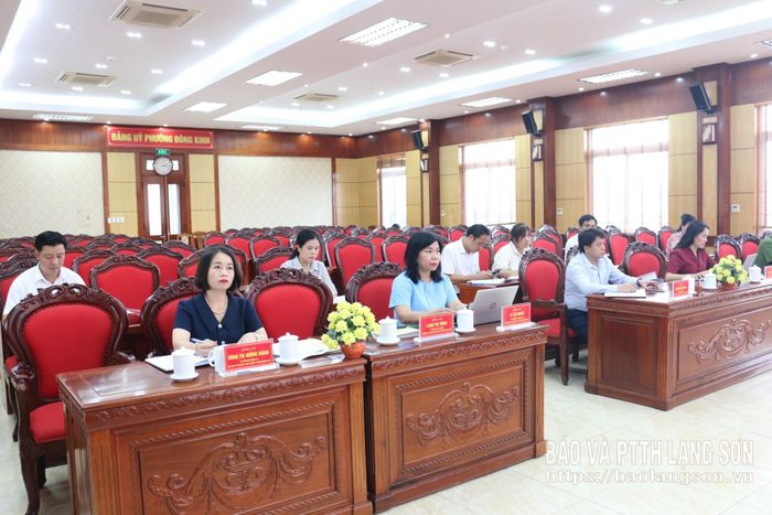 Các đại biểu tham dự hội nghị