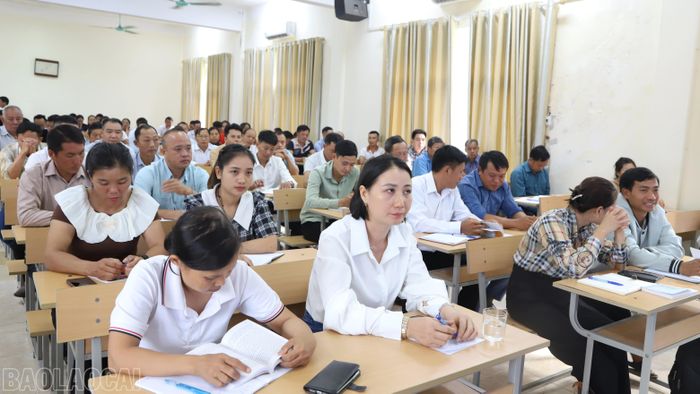 Các học viên tham gia lớp bồi dưỡng.