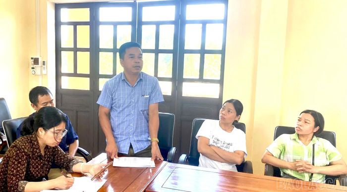 Đại diện các hộ dân phát biểu ý kiến.