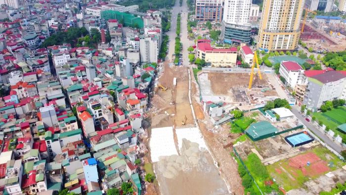 Đoạn tuyến từ KĐT mới Dịch Vọng đến Dương Đình Nghệ hiện đã GPMB xong và đang thi công.