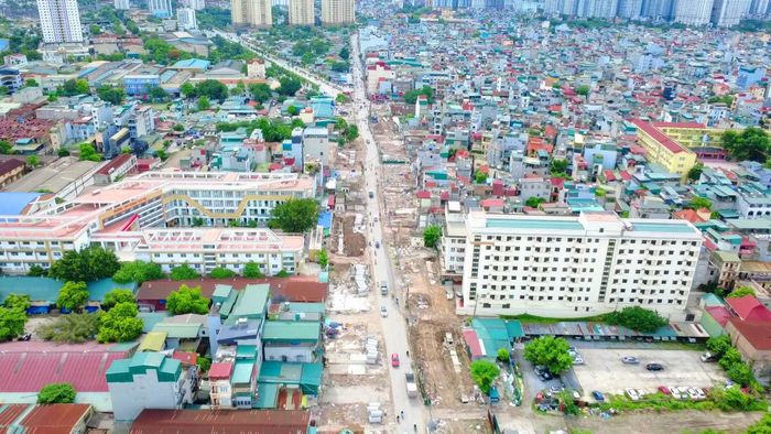 Đoạn đi trùng với đường Lĩnh Nam kết nối với Vành đai 3 đang được triển khai thi công.