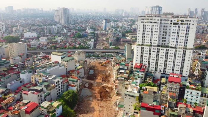 Đoạn Vành đai 2,5 qua phường Khương Đình, kéo dài từ đường Nguyễn Trãi đến Đầm Hồng.