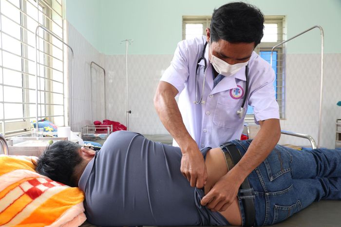 Theo bác sĩ Lang Minh Tính, nhiệm vụ chính của Trạm Y tế xã Quảng Trực vẫn là dự phòng