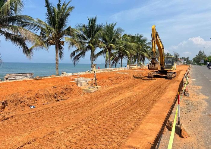 Thi công dự án Sửa chữa, nâng cấp tuyến đường ven biển Nguyễn Đình Chiểu - Huỳnh Thúc Kháng