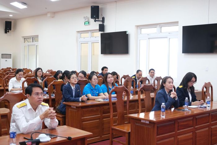 Các đại biểu dự hội nghị tại đầu cầu Thuế tỉnh Lâm Đồng