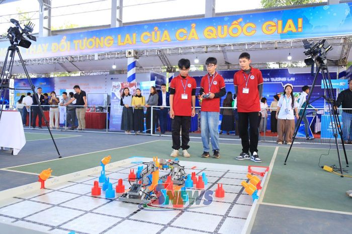 Thi đấu Robot tại Cuộc thi nghiên cứu KHKT dành cho học sinh trung học tỉnh Sơn La năm 2026.