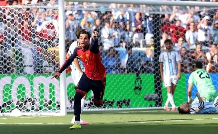 Cầu thủ vào sân thay người Ferran Torres ghi bàn ấn định chiến thắng cho Tây Ban Nha. Ảnh: Nhandan.vn
