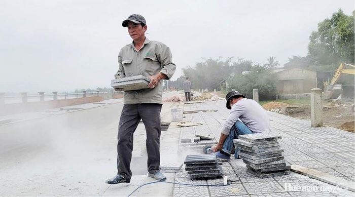 Nâng cấp, chỉnh trang đường liên khu vực tại phường Phong Thái.