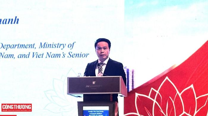 Ông Ngô Chung Khanh, Phó Vụ trưởng Vụ Chính sách thương mại đa biên (Bộ Công Thương), Trưởng Quan chức cấp cao CTPPP của Việt Nam phát biểu khai mạc Diễn đàn.