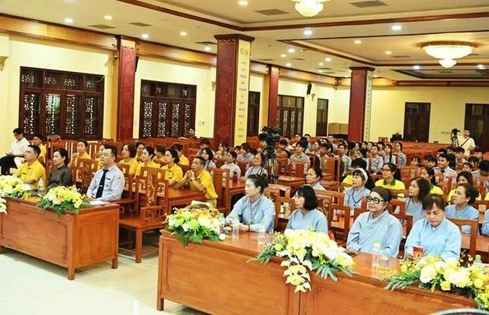 Quang cảnh buổi lễ