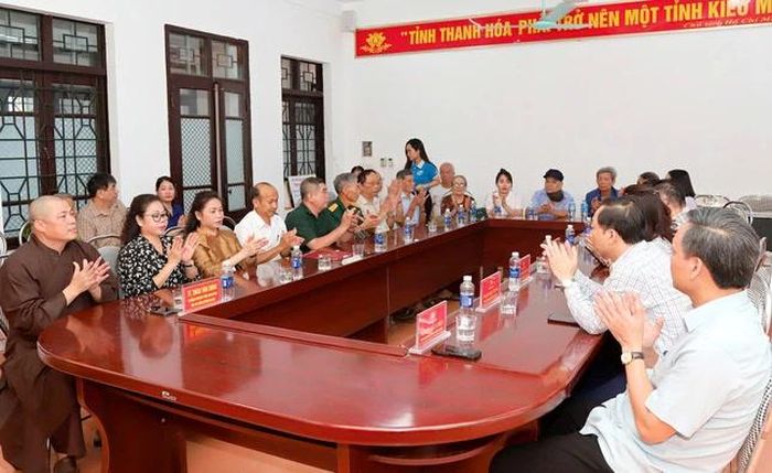 Các thương binh, gia đình liệt sĩ tham dự