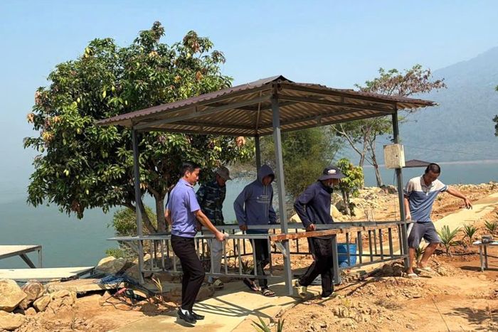 VKSND Khu vực 6 đã tiến hành kiểm sát, yêu cầu tháo dỡ các công trình lấn chiếm hành lang Quốc lộ 27 và hành lang lòng hồ thủy điện