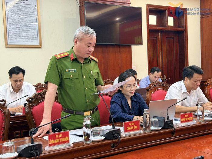 Lãnh đạo Công an tỉnh Quảng Ninh tham gia ý kiến tại hội nghị