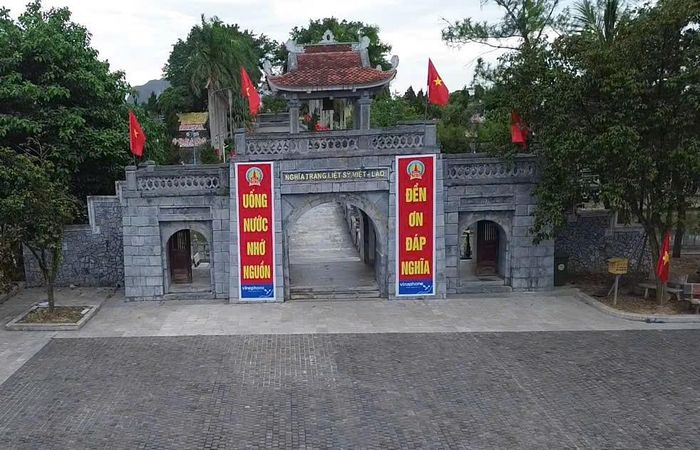 Năm nay, tỉnh Nghệ An phối hợp tổ chức Lễ hội Uống nước nhớ nguồn, với nhiều hoạt động được tổ chức tại Nghĩa trang liệt sĩ quốc tế Việt - Lào: Lễ tưởng niệm, thắp nến tri ân được tổ chức vào 19h ngày 26/7...