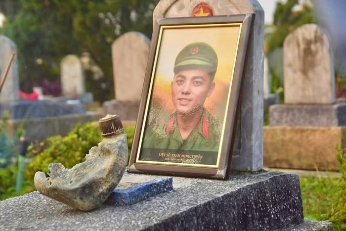 Khoa học hình sự tìm lại danh tính cho liệt sĩ Trần Minh Tuyến.