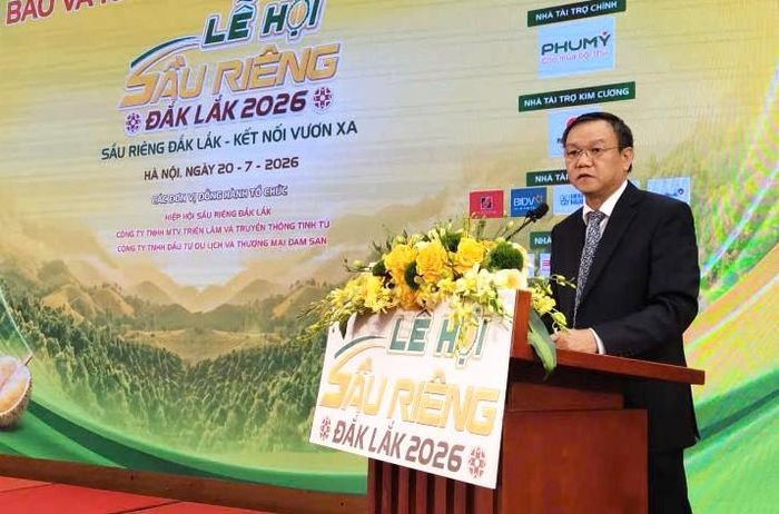 Phó Chủ tịch Ủy ban nhân dân tỉnh Đắk Lắk Đào Mỹ, Trưởng ban tổ chức lễ hội phát biểu tại buổi họp báo.