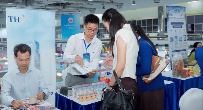 Doanh nghiệp hai nước kết nối giao thương tại Hội thảo.