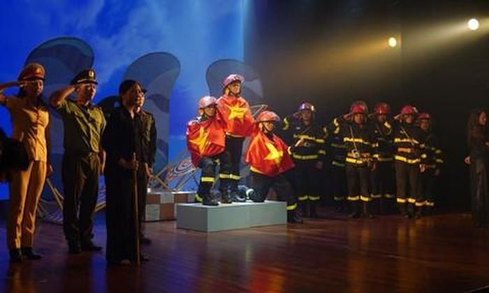 Vở kịch "Ngược chiều bình an"