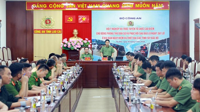 Toàn cảnh buổi hội ý