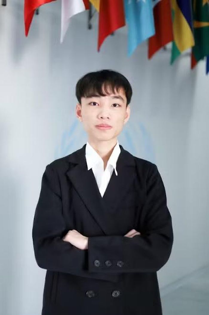 Bạn Nguyễn Thanh Bình.