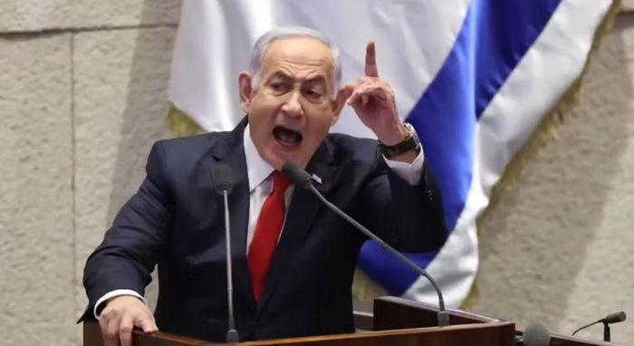 Ông Netanyahu cũng chỉ trích phát biểu của Thị trưởng New York là nỗ lực đánh lạc hướng dư luận khỏi những vấn đề mà thành phố đang phải đối mặt.
