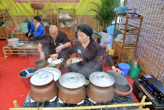 Ẩm thực là thế mạnh của du lịch Việt Nam.