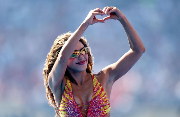 Shakira tại trận chung kết giữa Argentina và Pháp vào rạng sáng 20/7 (theo giờ Việt Nam). Ảnh: Reuters.