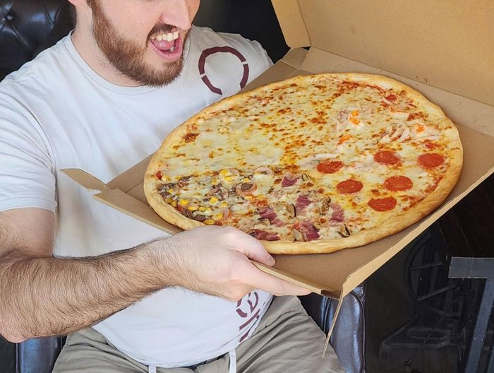 Menu của quán chiếm 80% chiều theo khẩu vị khách Âu.