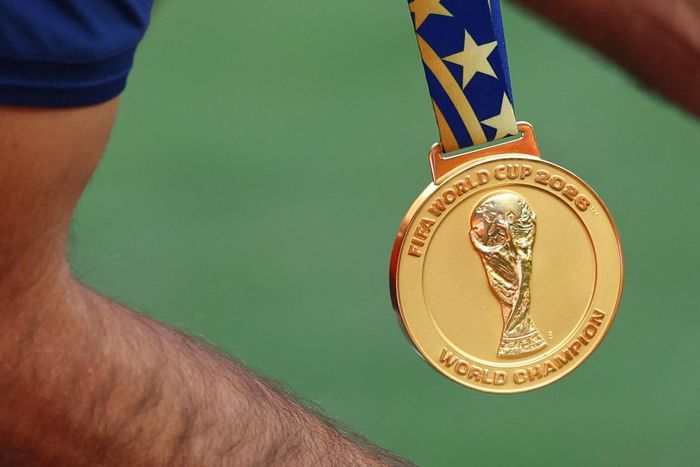 Nhà vô địch chỉ có một, còn FIFA giành được giá trị lâu dài nhất.
