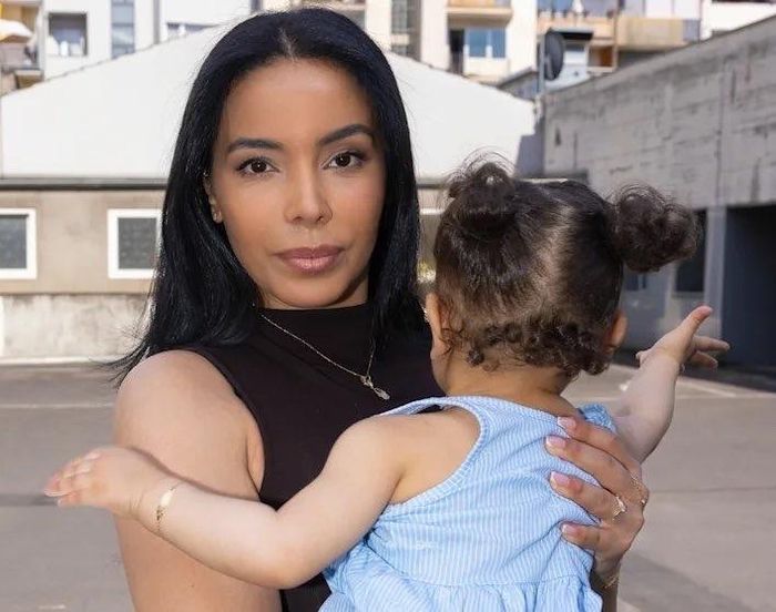 Fatima Zaunbrecher tố Olise bỏ chu cấp cho con. Ảnh: Bild.