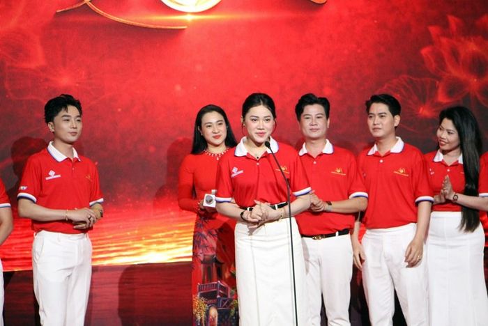 Các thí sinh trong phần tự giới thiệu tại lễ công bố