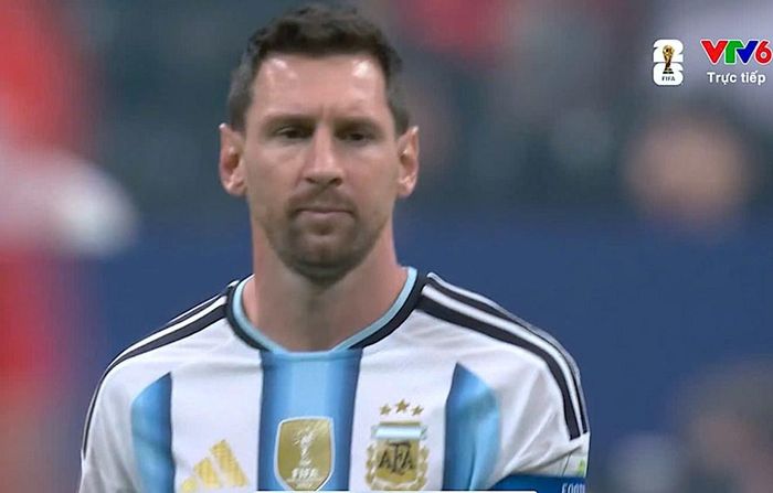 Messi không thể cùng Argentina bảo vệ thành công chức vô địch thế giới
