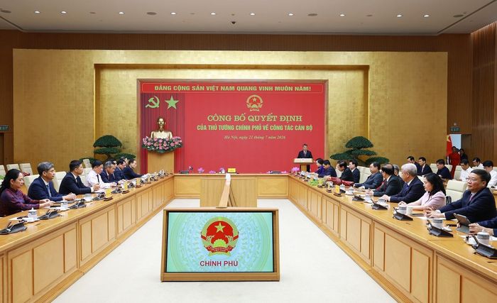 Lễ công bố quyết định của Thủ tướng Chính phủ về công tác cán bộ đối với Bộ Nội vụ và Bộ Dân tộc và Tôn giáo. Ảnh: Dương Giang – TTXVN
